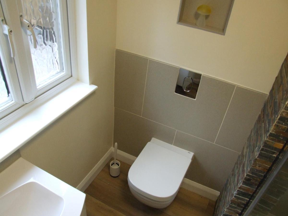 Charming Woodland Lodge 2 Person 1 Bedroom Грейт-Ярмут Экстерьер фото